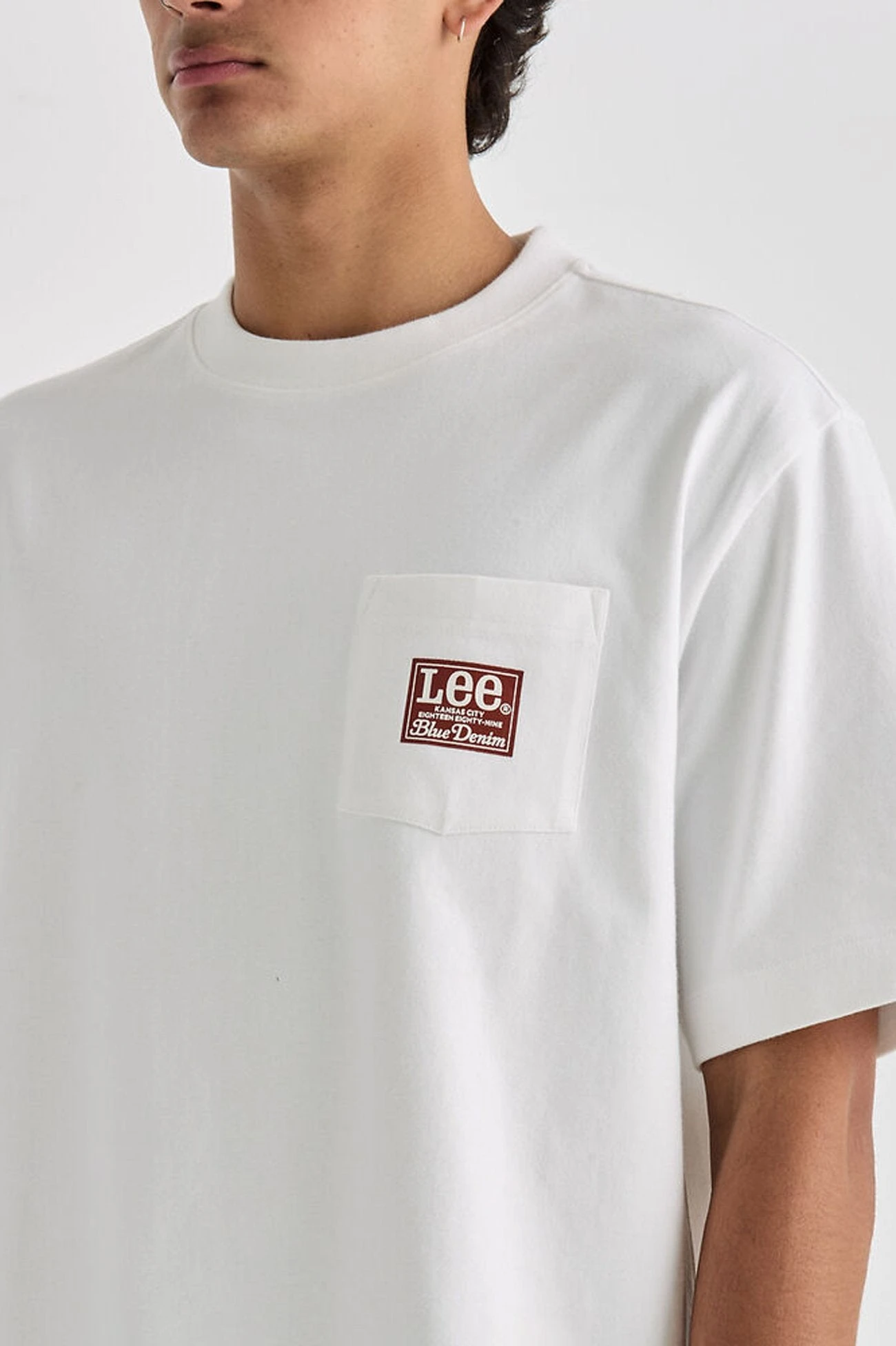 Lee Heritage Box Cutter Pocket Tee White 6 Lee Heritage Box Cutter Pocket Tee White - Image 4