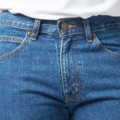 Lee Brooklyn Regular Straight Leg Denim - Stonewash(Brooklyn Denim Stonewash 41412102) -Lee Outlet L812 STONEWASH 3 7eb85403 ac8c 4dc5 964c f6e46c2f09da